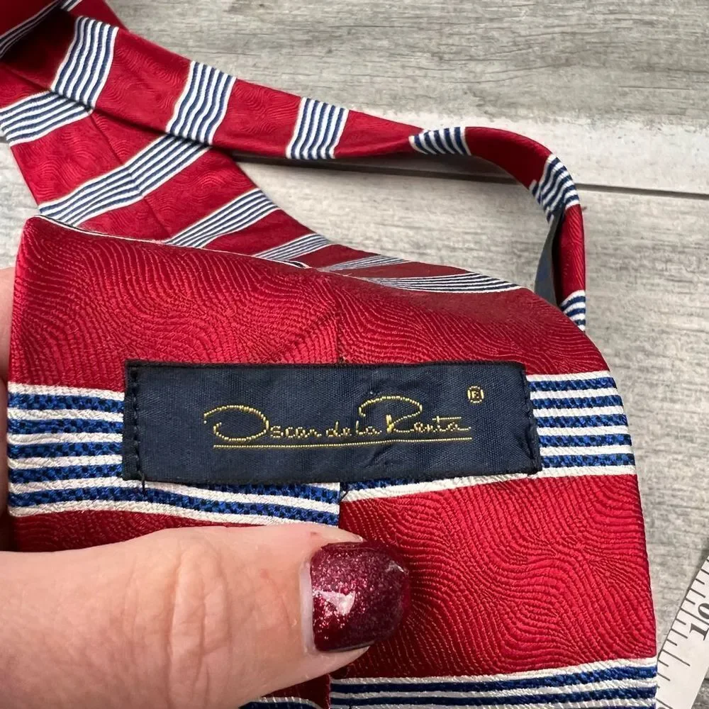 ‎Oscar dela Renta silk tie